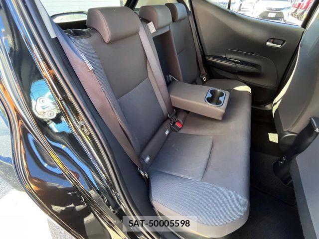 Toyota AQUA 2024-06 8334776-8