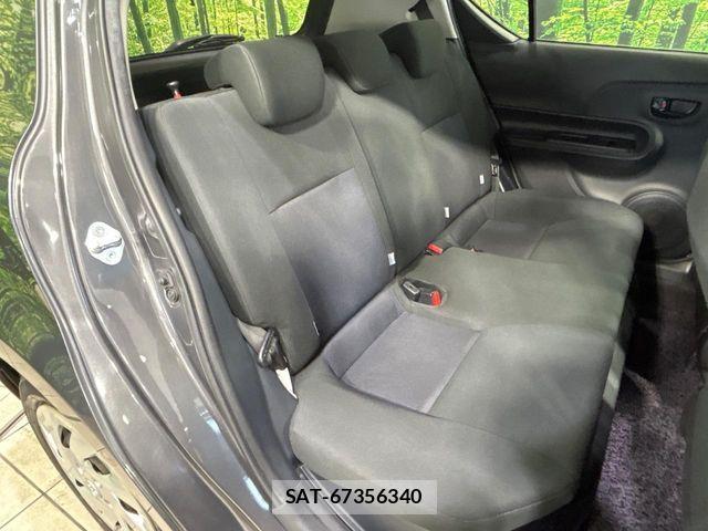 Toyota AQUA 2018-01 8334811-9