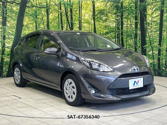 Toyota AQUA 2018-01 8334811-15