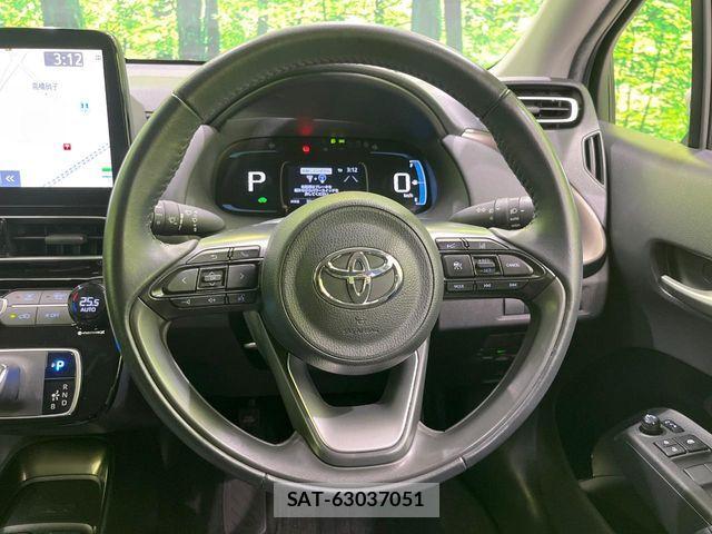 Toyota AQUA 2022-11 8334767-10