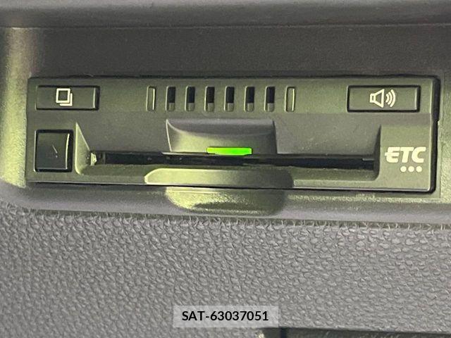 Toyota AQUA 2022-11 8334767-5