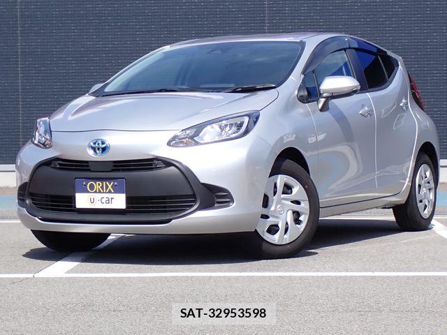 Toyota AQUA 2022-03 8334779-0