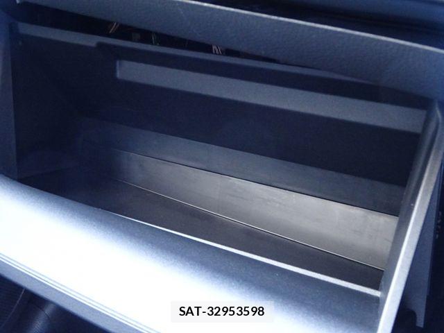 Toyota AQUA 2022-03 8334779-10