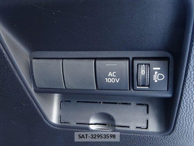 Toyota AQUA 2022-03 8334779-12