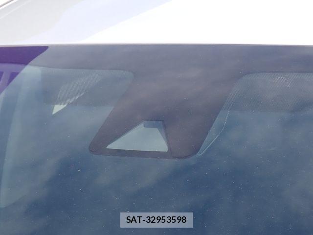 Toyota AQUA 2022-03 8334779-13