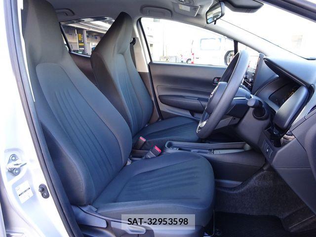 Toyota AQUA 2022-03 8334779-14
