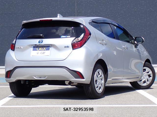 Toyota AQUA 2022-03 8334779-2