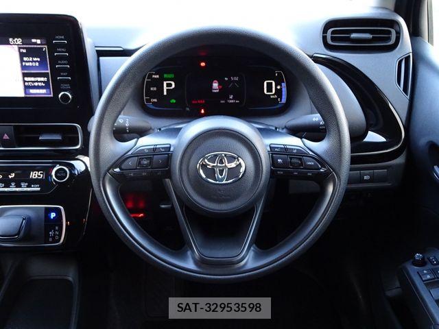 Toyota AQUA 2022-03 8334779-4