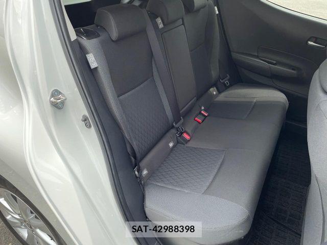 Toyota AQUA 2022-03 8334792-8