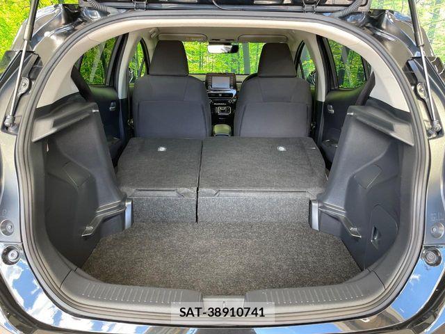 Toyota AQUA 2024-06 8334777-10