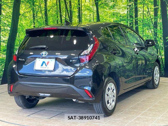 Toyota AQUA 2024-06 8334777-17