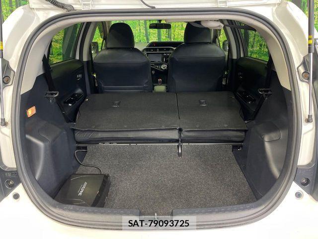 Toyota AQUA 2015-02 8334801-9