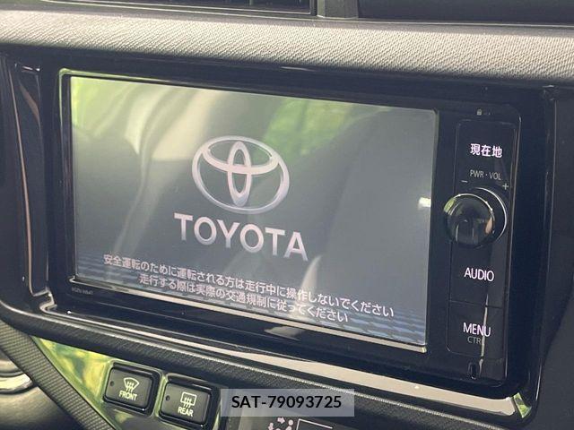 Toyota AQUA 2015-02 8334801-2