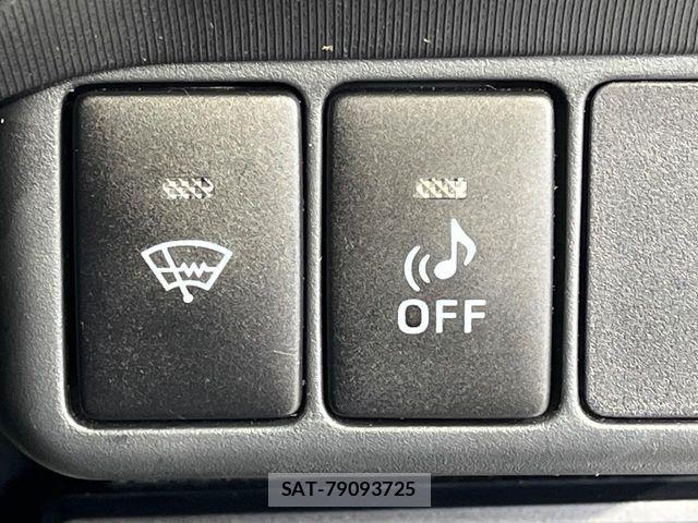 Toyota AQUA 2015-02 8334801-4