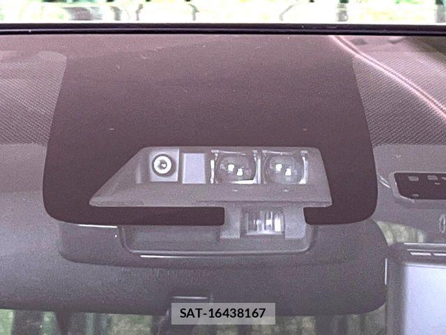 Toyota AQUA 2018-01 8334805-2