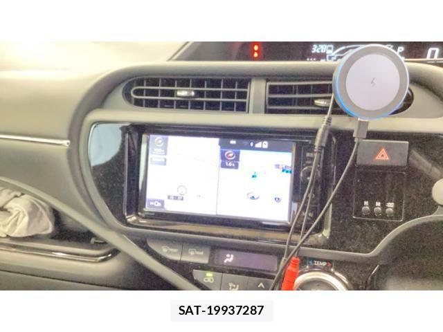 Toyota AQUA 2014-12 8334847-3