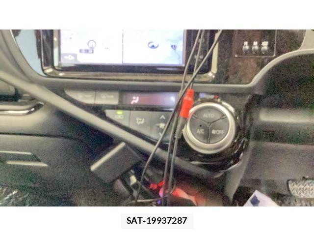 Toyota AQUA 2014-12 8334847-4