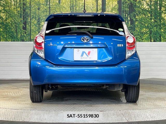 Toyota AQUA 2012-12 8334839-14