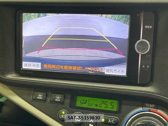 Toyota AQUA 2012-12 8334839-3