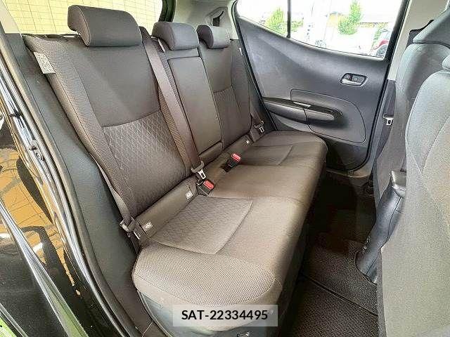 Toyota AQUA 2024-06 8334785-10
