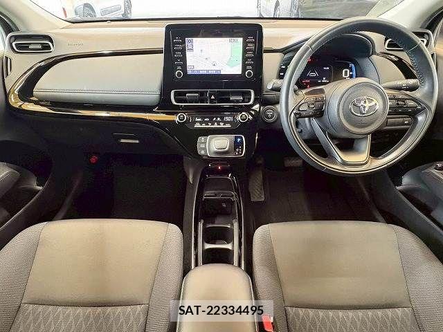 Toyota AQUA 2024-06 8334785-2