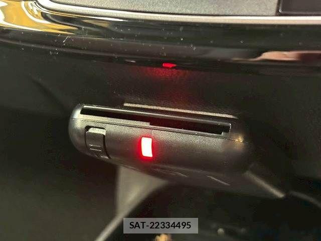 Toyota AQUA 2024-06 8334785-8