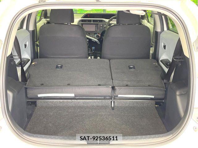 Toyota AQUA 2012-07 8334814-9