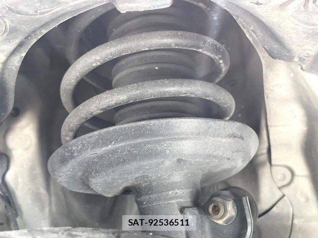 Toyota AQUA 2012-07 8334814-19