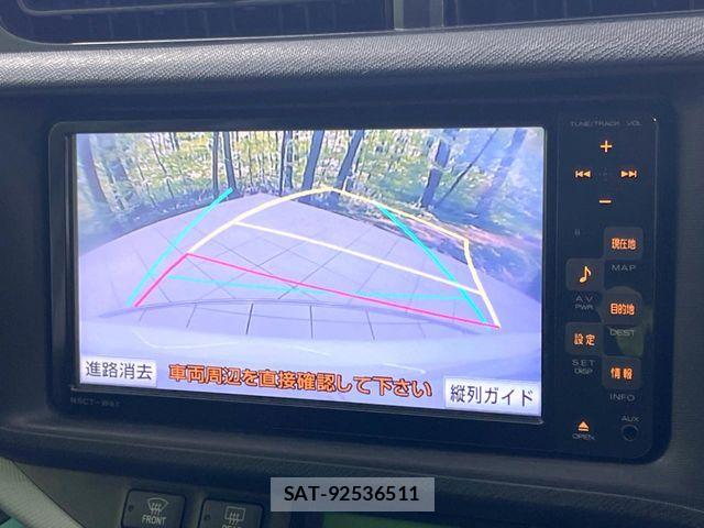 Toyota AQUA 2012-07 8334814-3