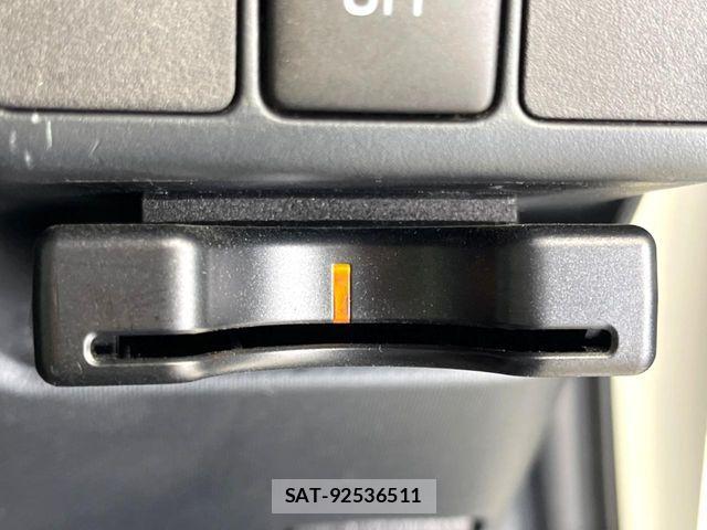 Toyota AQUA 2012-07 8334814-5