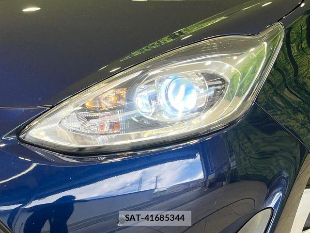 Toyota AQUA 2018-11 8334830-11