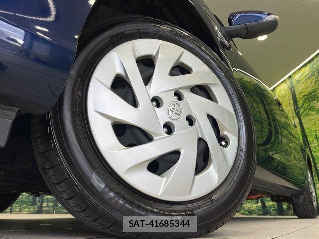 Toyota AQUA 2018-11 8334830-12