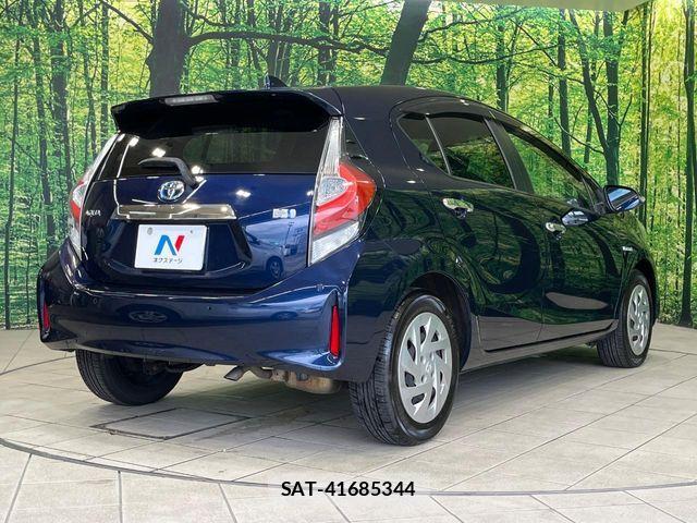 Toyota AQUA 2018-11 8334830-16