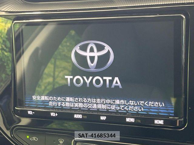 Toyota AQUA 2018-11 8334830-2