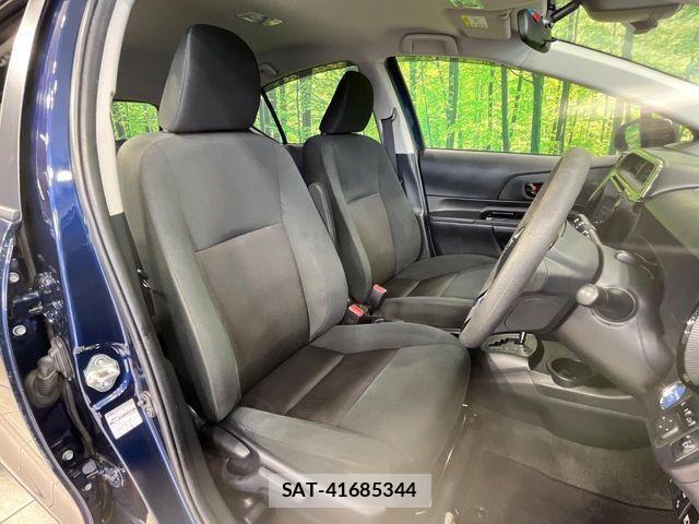 Toyota AQUA 2018-11 8334830-7