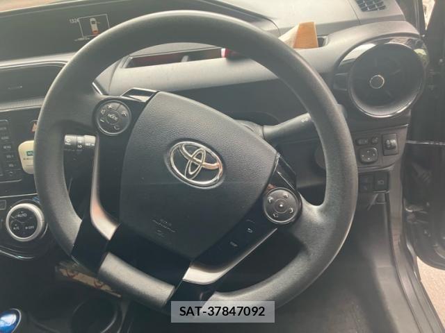Toyota AQUA 2018-04 8334835-10