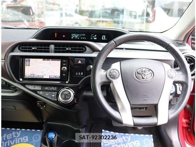 Toyota AQUA 2016-12 8334812-8