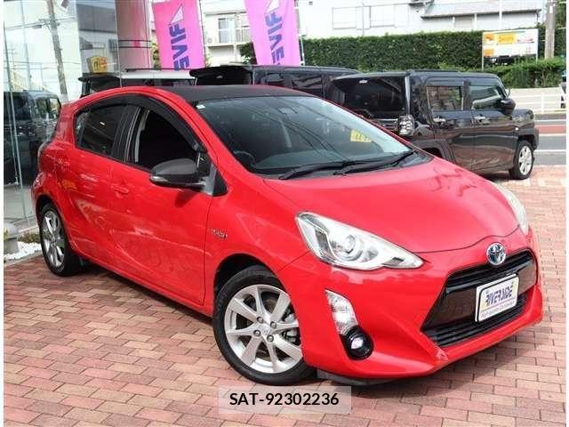 Toyota AQUA 2016-12 8334812-22
