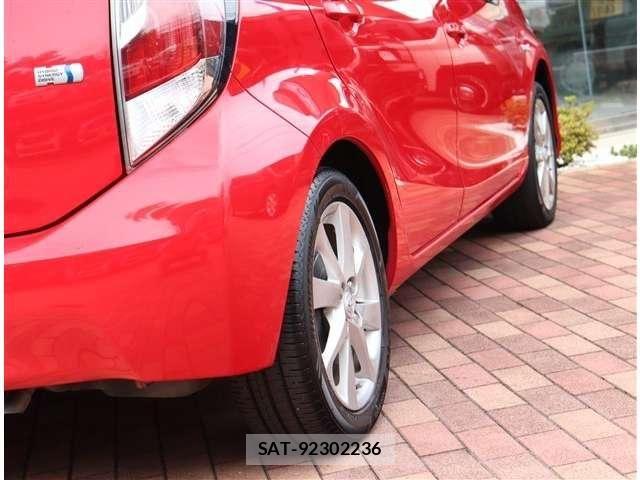 Toyota AQUA 2016-12 8334812-25