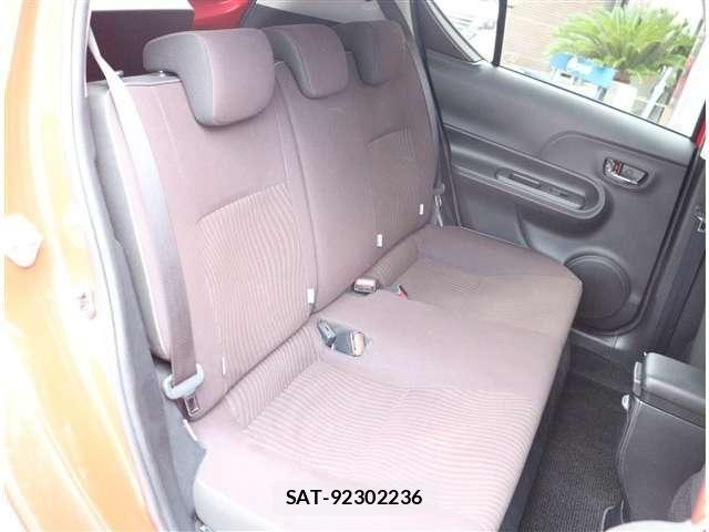Toyota AQUA 2016-12 8334812-5
