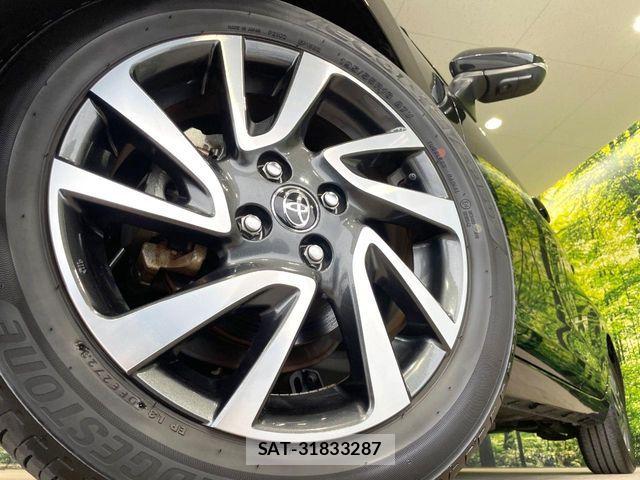 Toyota AQUA 2023-08 8334771-12