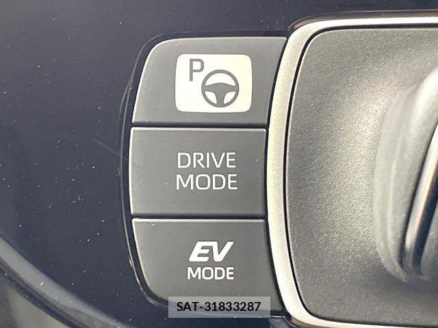 Toyota AQUA 2023-08 8334771-5