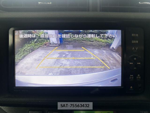 Toyota AQUA 2012-01 8334845-9