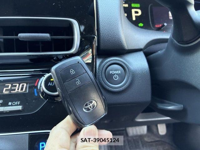 Toyota AQUA 2024-08 8334772-12