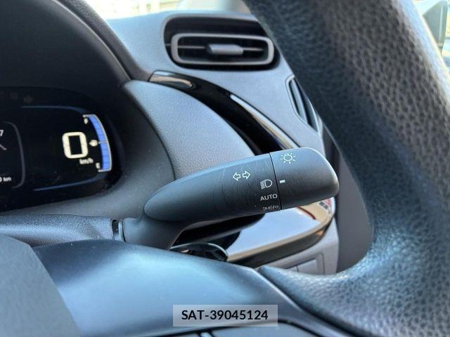 Toyota AQUA 2024-08 8334772-25