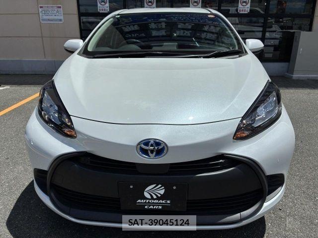 Toyota AQUA 2024-08 8334772-4
