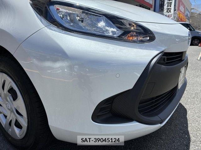 Toyota AQUA 2024-08 8334772-8