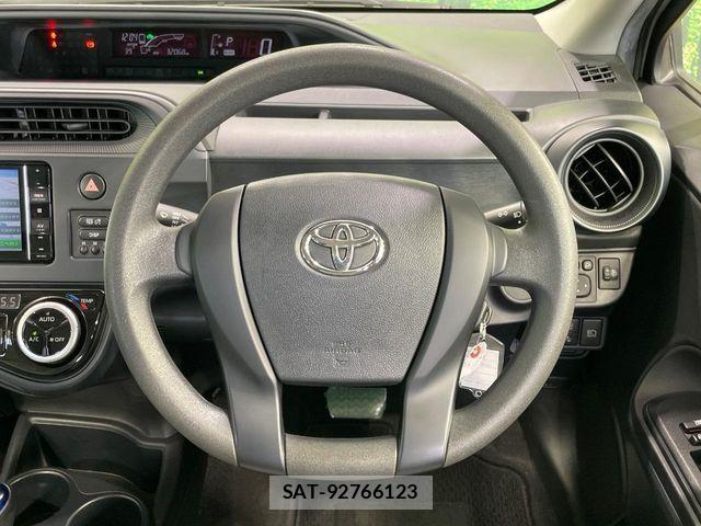 Toyota AQUA 2021-03 8353898-10