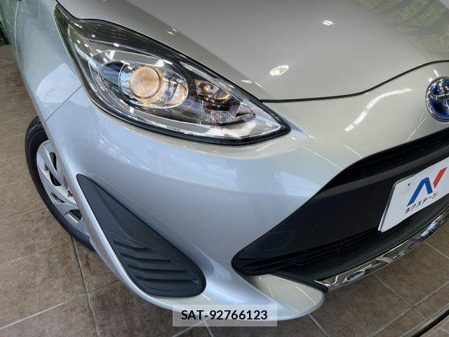 Toyota AQUA 2021-03 8353898-11