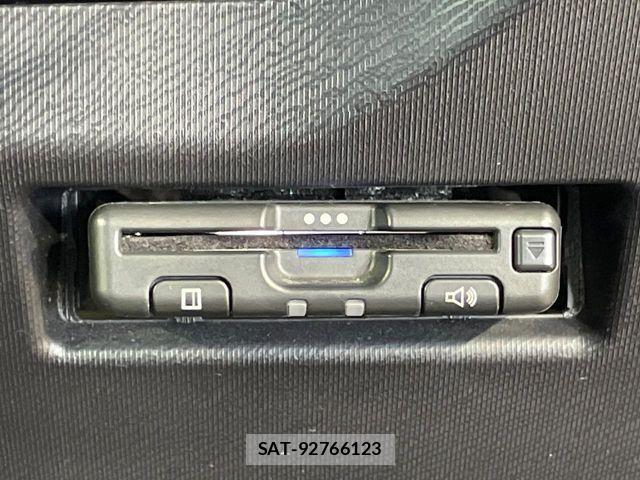 Toyota AQUA 2021-03 8353898-5
